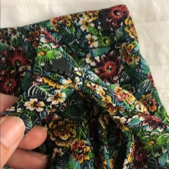 3.1 Phillip Lim, 6,Silk Floral Ruffle Wrap Skirt,Excellent Condition,Firm Price - Picture 9 of 12